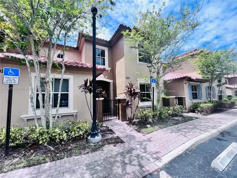 2907 Hope Valley St #703, West Palm Beach, FL 33411