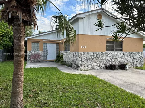 538 NW 15th St, Florida City, FL 33034