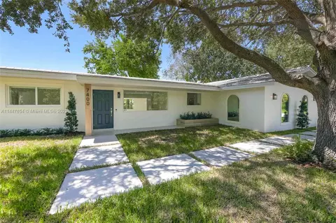 7400 SW 56th Ter, Miami, FL 33143