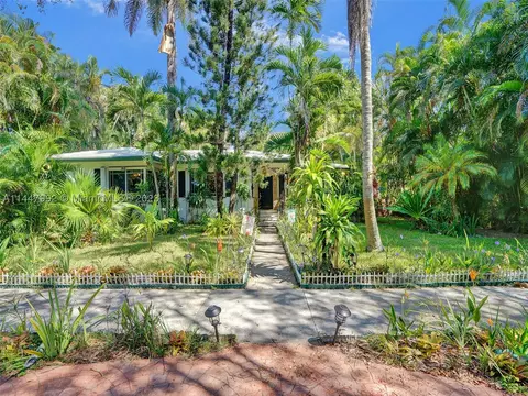 149 NE 104th St, Miami Shores, FL 33138