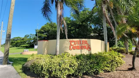 11821 SW 273rd St, Homestead, FL 33032