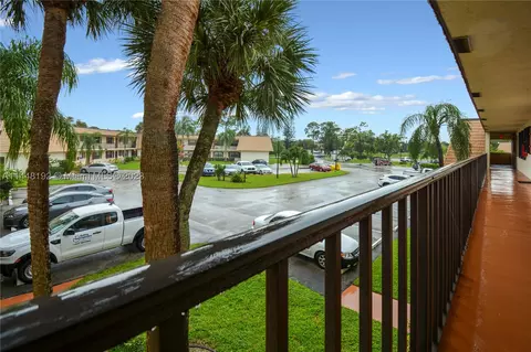4177 Oak Terrace Dr #4177, Greenacres, FL 33463