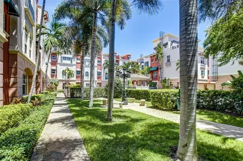 1033 NE 17th Way #506, Fort Lauderdale, FL 33304