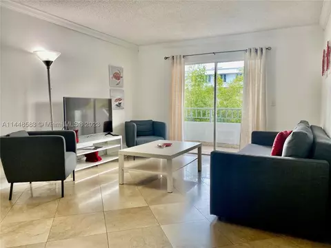 1610 Lenox Ave #216, Miami Beach, FL 33139
