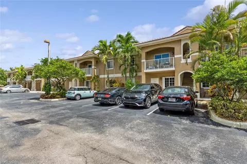 4802 Washington St #7, Hollywood, FL 33021