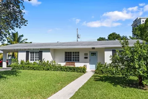 215 Jefferson Dr, Coral Gables, FL 33133