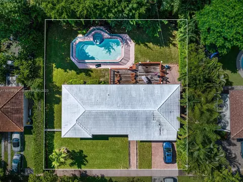 430 Fluvia Ave, Coral Gables, FL 33134