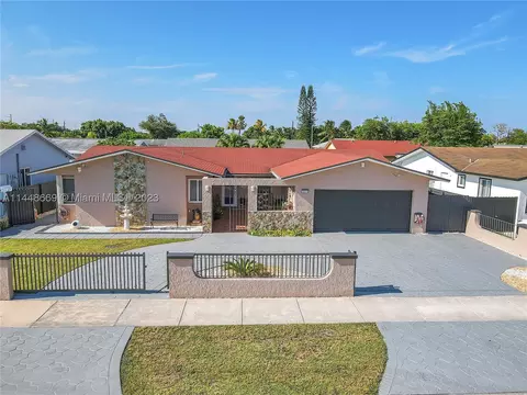 10511 SW 165th St, Miami, FL 33157