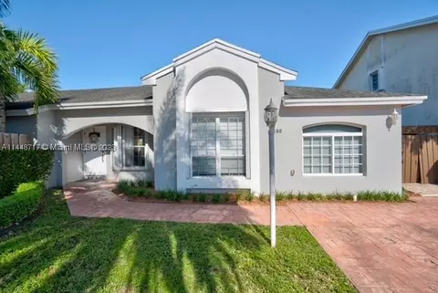 9885 NW 51st Ter, Doral, FL 33178