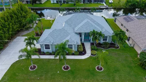 1232 SE 5th Ter, Cape Coral, FL 33990
