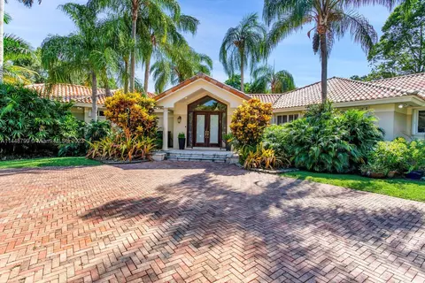 9718 SW 58th Ct, Pinecrest, FL 33156