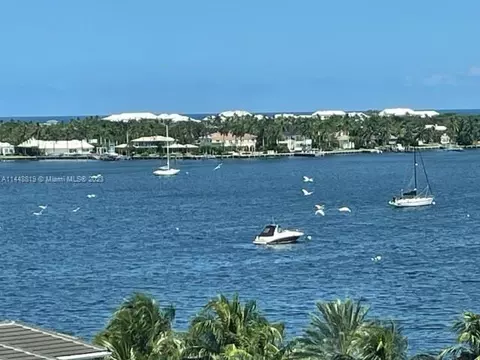 1 Water Club Way #702, North Palm Beach, FL 33408