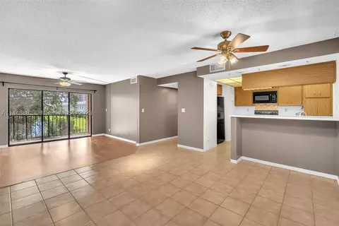 9150 NW 38th Dr #203, Coral Springs, FL 33065
