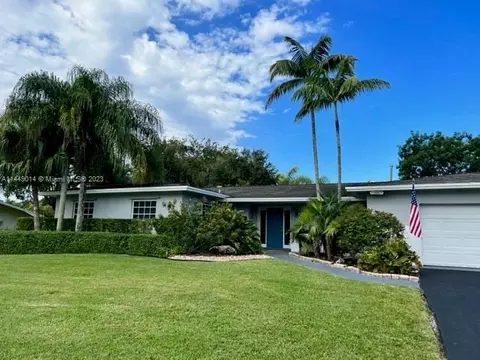 12220 SW 109th Ave, Miami, FL 33176