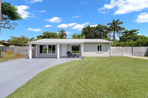 2549 SW 7th St, Fort Lauderdale, FL 33312
