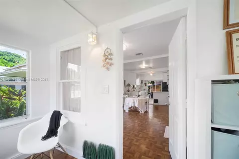 3741 Thomas Ave, Miami, FL 33133 photo 4