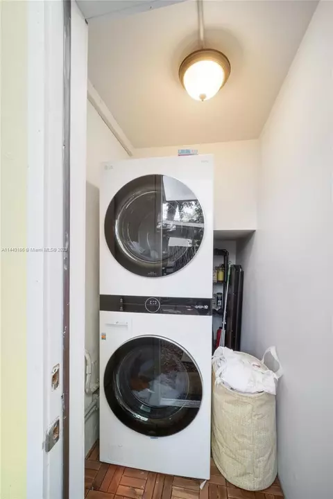 3741 Thomas Ave, Miami, FL 33133 photo 14