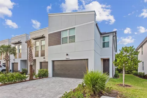 1664 Lindley St, Mangonia Park, FL 33407