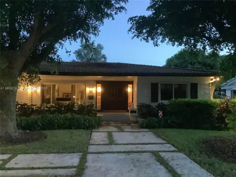 1310 Jackson St, Hollywood, FL 33019