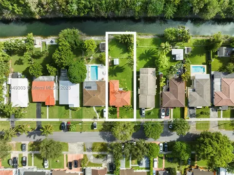 7385 S Waterway Dr, Miami, FL 33155