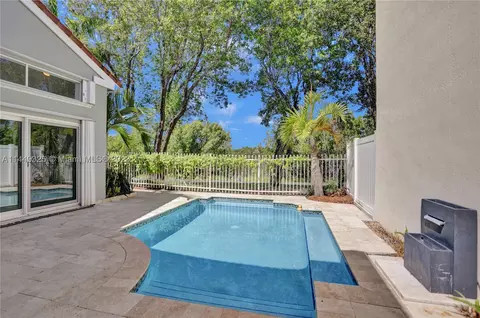 1880 Sweetbay Way, Hollywood, FL 33019