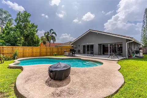14313 SW 146th Ave, Miami, FL 33186