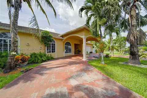 13168 SW 219th Ter, Miami, FL 33170