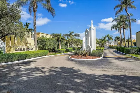 6830 SW 45th Ln #146, Miami, FL 33155