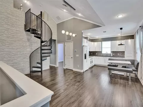 2941 Cascada Isles Way #2941, Hollywood, FL 33024