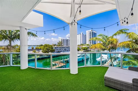 7914 Harbor Island Dr #305, North Bay Village, FL 33141