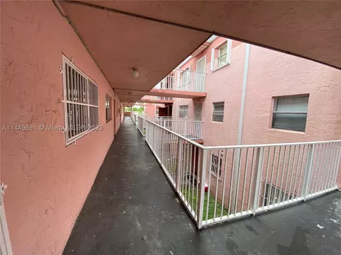 19851 SW 114th Ave #205, Miami, FL 33157