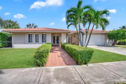 12621 SW 23rd Ter, Miami, FL 33175