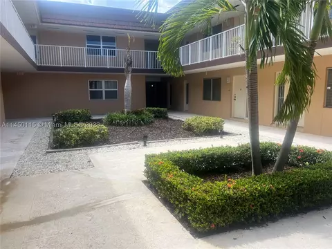7711 Miller Dr #111A, Miami, FL 33155