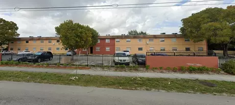 101 NE 41st St #B28, Oakland Park, FL 33334