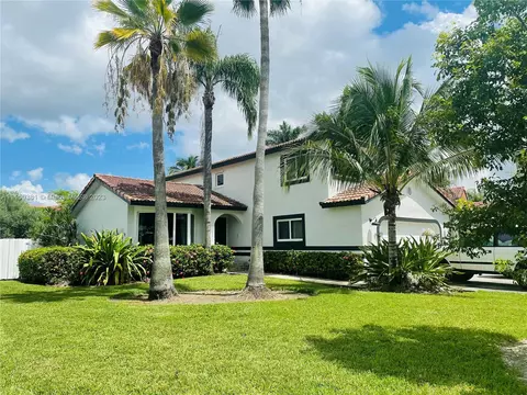 18364 NW 61st Ave, Hialeah, FL 33015
