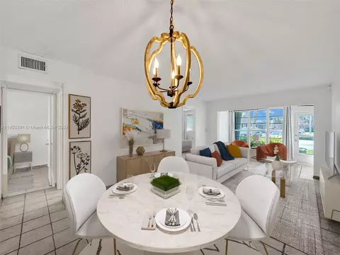 3221 NE 8th St #103, Pompano Beach, FL 33062