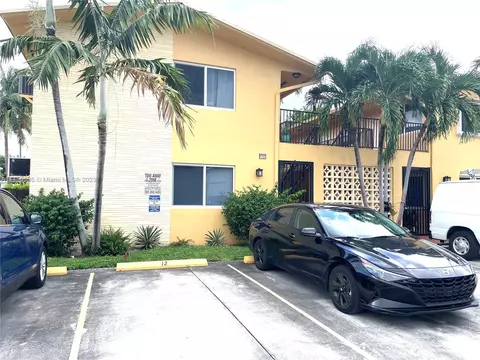 1733 Mayo St #1, Hollywood, FL 33020