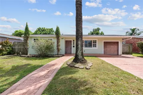 8360 NW 26th Pl, Sunrise, FL 33322