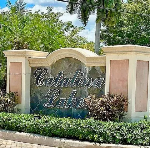 7854 Catalina Cir, Tamarac, FL 33321