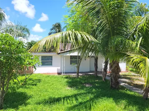 2331 Coolidge St, Hollywood, FL 33020