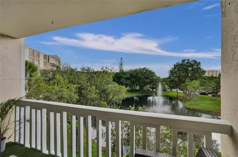 7011 Environ Blvd #311, Lauderhill, FL 33319