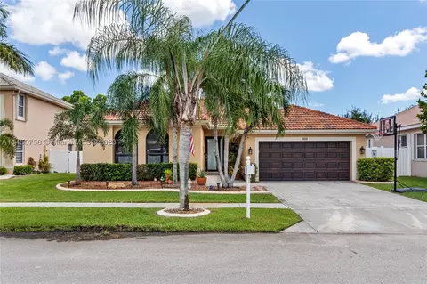 421 SW 178th Way, Pembroke Pines, FL 33029