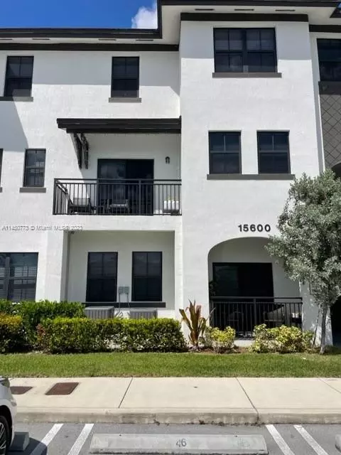Undisclosed, Miami, FL 33196