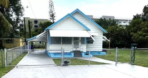 689 NE 83rd St, Miami, FL 33138
