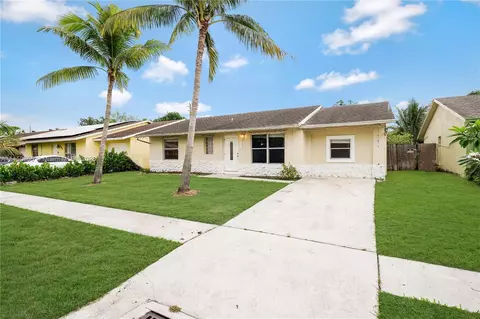 6049 Westfall Rd, Lake Worth, FL 33463