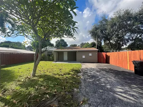 1440 SW 30th St, Fort Lauderdale, FL 33315