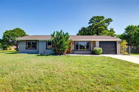 245 SW Kentwood Rd, Port Saint Lucie, FL 34953