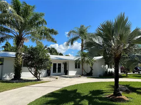 8355 SW 154th Ter, Palmetto Bay, FL 33157