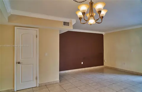 868 W 80th Pl, Hialeah, FL 33014 photo 5