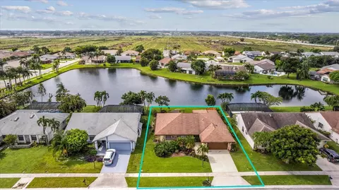 9757 Majorca Pl, Boca Raton, FL 33434